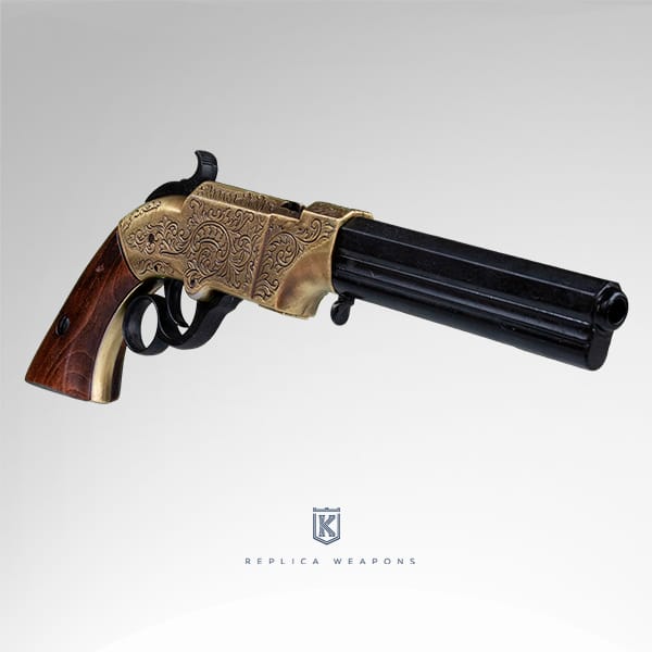 Vista lateral derecho de réplica de pistola Volcanic 1854 de Smith & Wesson con cañón de color negro y cuerpo de metal dorado envejecido y cachas de madera.