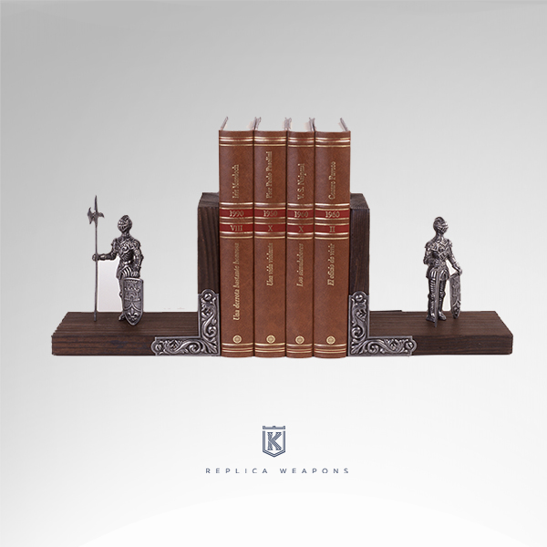 Apoya libros de madera con ornamentos plateados con armaduras medievales plateadas decorativas de 12 centímetros.