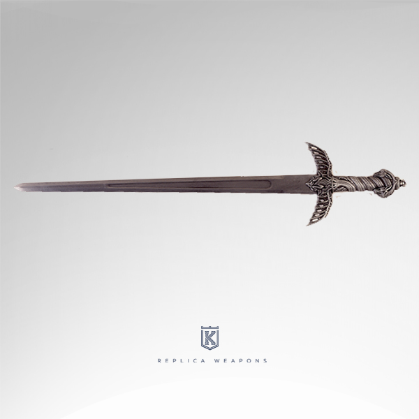 Réplica de la espada de Conan el Bárbaro con empuñadura de águila y hoja recta